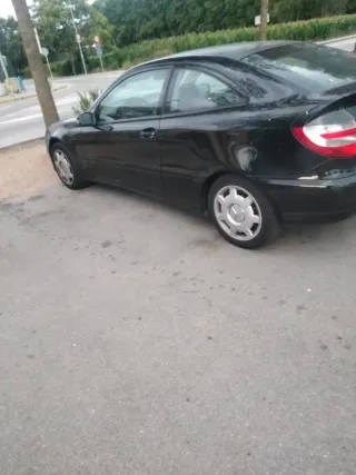 Mercedes-Benz Clase C 2005