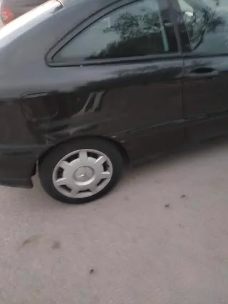 Mercedes-Benz Clase C 2005