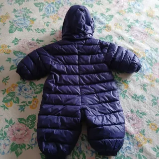 Tuta imbottita neonata viola con cuore, mesi tre