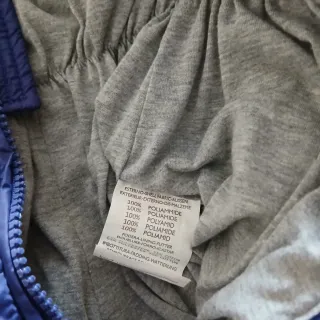 Tuta imbottita neonata viola con cuore, mesi tre