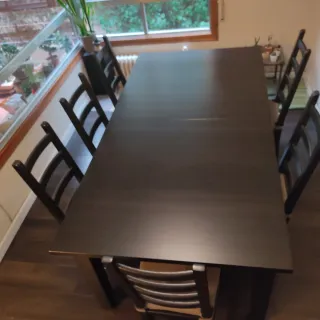 Mesa extensible STORNÄS marrón-negro