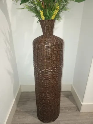 Jarrón alto mimbre para decoración incluye plantas