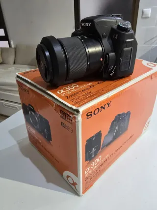 Cámara Sony Alpha a300 + Objetivo