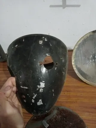 Faro de moto antiguo