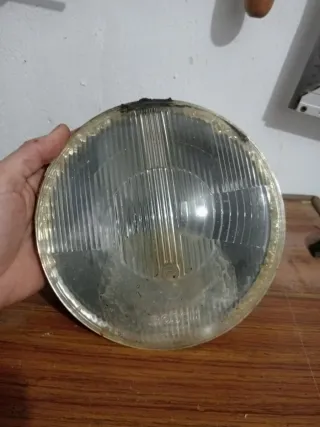 Faro de moto antiguo