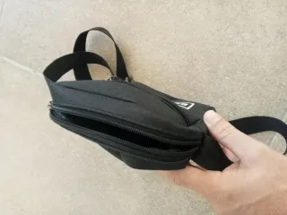 Bolso bandolera Black Pink negro