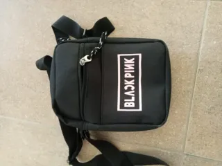 Bolso bandolera Black Pink negro