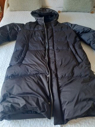 Parka tres cuartos negro de chico