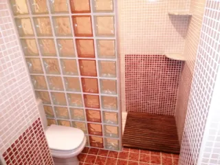 Particular vende piso de 4 habitaciones y pisc