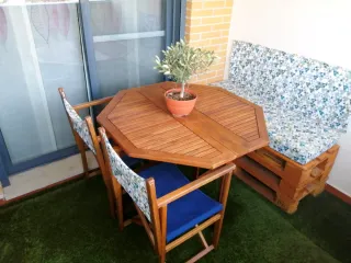 Particular vende piso de 4 habitaciones y pisc