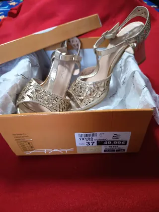 Zapatos de fiesta dorados/plateados Talla 37