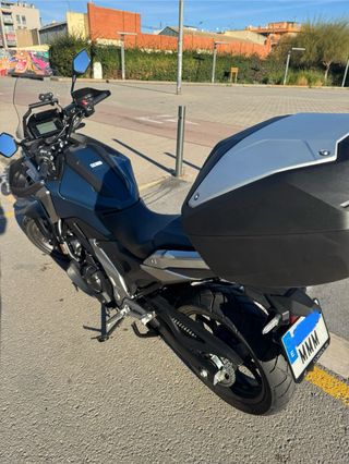 Honda NC 750 X DCT  con 1.400 km