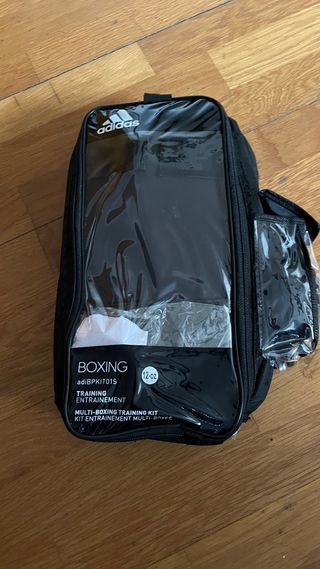 Kit Boxeo Adidas + Guantes 12oz