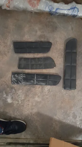 Tapas puertas Renault 8 y 10 según pieza asi vale