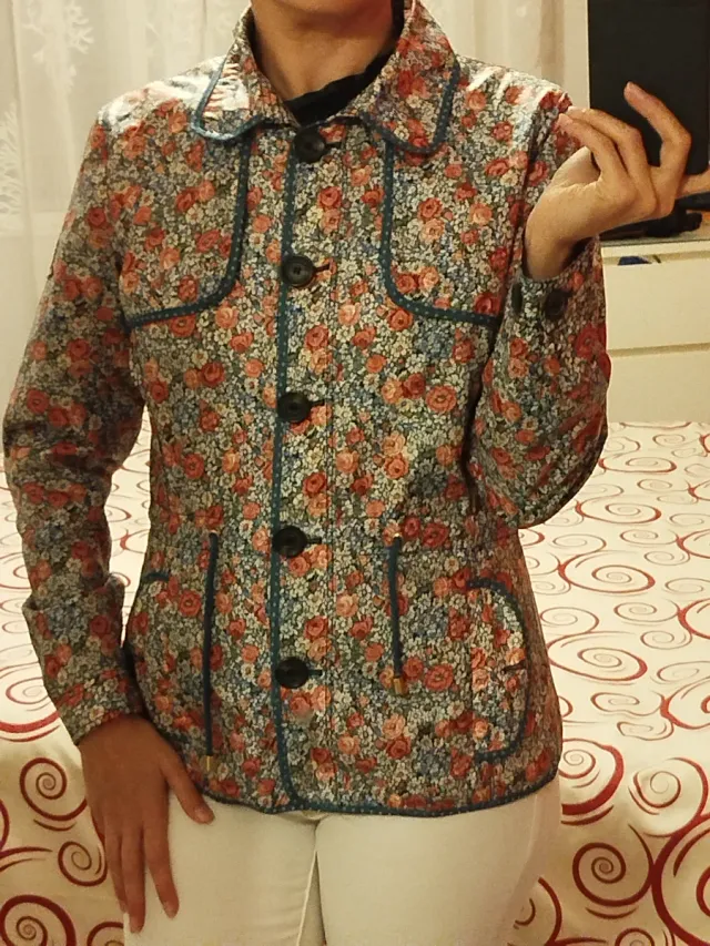 Parka impermeable floral