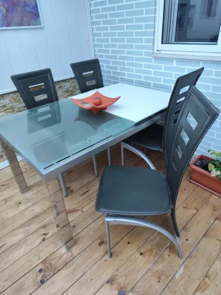 Mesa comedor extensible metal y cristal