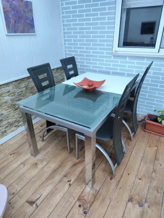 Mesa comedor extensible metal y cristal
