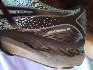 ASICS Gel-Nimbus 23 Zapatillas Running Talla 44.5