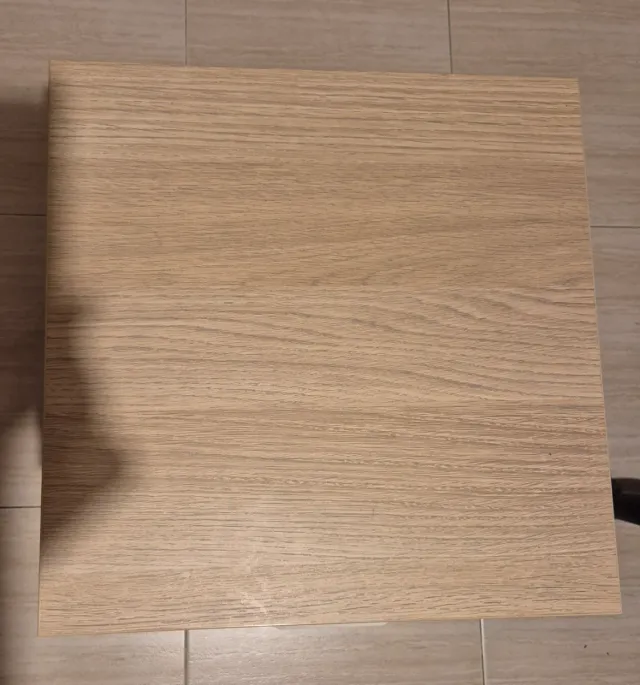 Set di 2 Comodini in Legno e Bianco