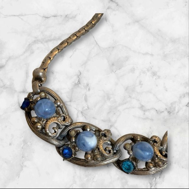 Collar vintage azul y plateado