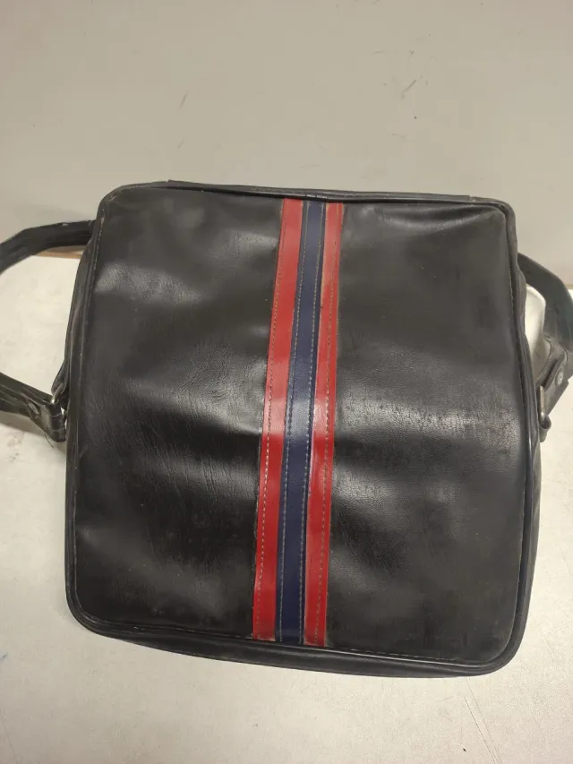 Macchina da scrivere Olivetti Lettera 35 vintage