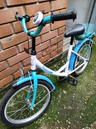 Bicicleta infantil niña azul y blanca