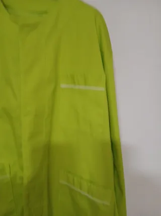 Bata laboral verde