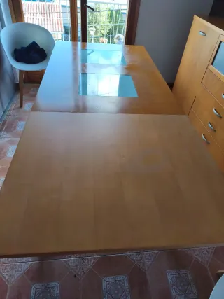 Mueble comedor, conjunto  módulos y mesa incluido.