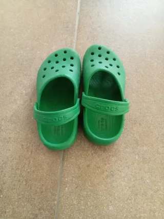 Crocs niño/niña Talla C13 (30-31 EU) Verde