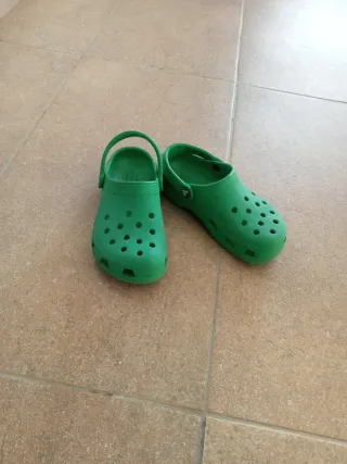 Crocs niño/niña Talla C13 (30-31 EU) Verde