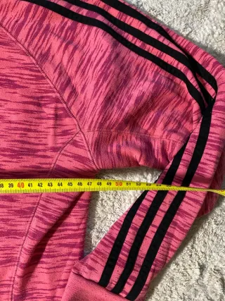 Chaqueta deportiva Adidas rosa y negra