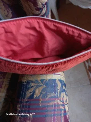 Pochette trucco Guerlain ape dorata