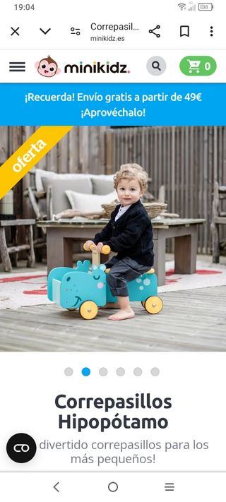 Silla de muñeca rosa