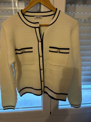 Chaqueta Salsa Jeans tipo Chanel crema