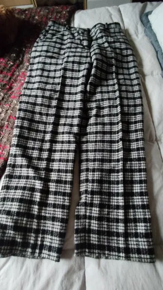 Pantalón cuadros chica