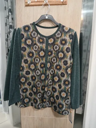 Jersey estampado floral verde talla L