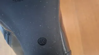 Stivaletti neri con frange