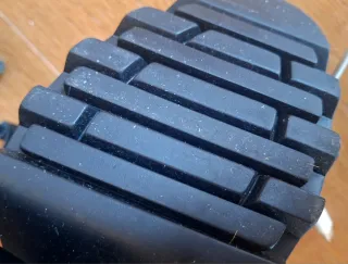 Stivaletti neri con frange