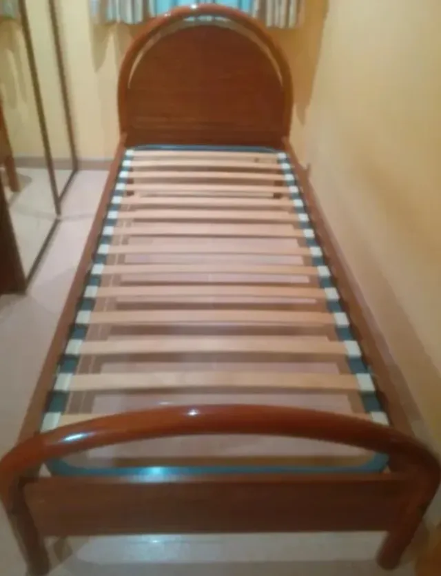 2 Camas de madera cerezo 80cm