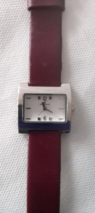 2 Relojes Marrón y Plateado