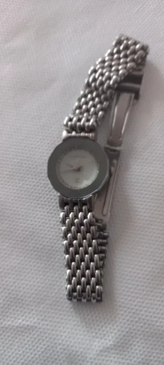 2 Relojes Marrón y Plateado