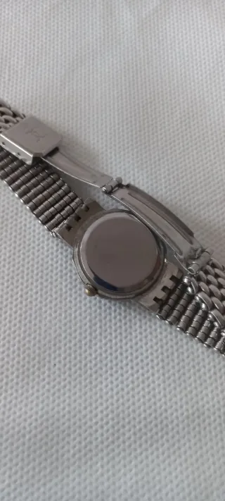 2 Relojes Marrón y Plateado