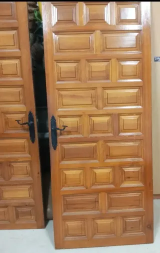 Puertas madera estilo Castellano