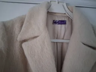 Abrigo paño pelo marfil Hecho en España.