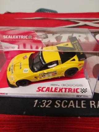 Scalextric Chevrolet Corvette C6R Amarillo