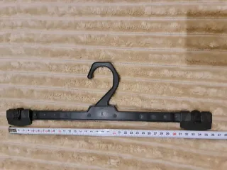 9 Perchas de clip negras