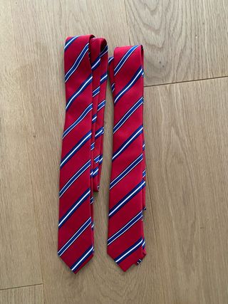 Lote 2 corbatas niño rojas rayas
