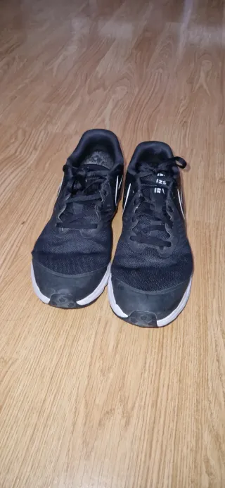 Zapatillas Nike Negras y Blancas