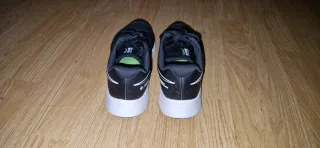 Zapatillas Nike Negras y Blancas