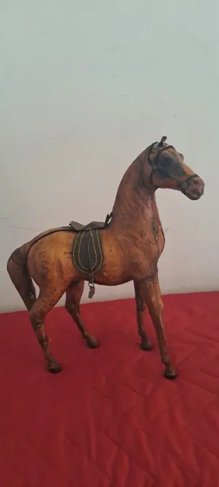 Coppia sculture cavalli artigianali
